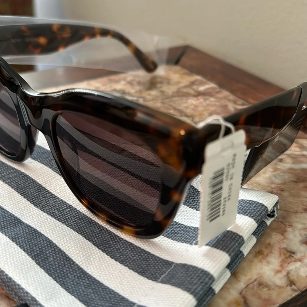 J.Crew Mallorca cat-eye sunglasses BZ560